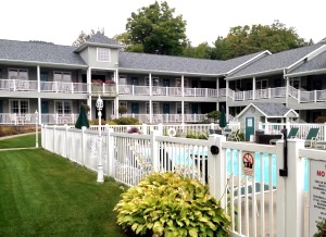 Pool of the Quality Inn Lake George