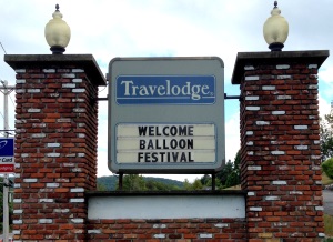 Travelodge Lake George - front