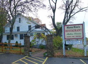 Lake George Restaurants Italian Cuisine They Serve Clic Home Made Italian Cuisine The Decor May Be A Bit Dated But Service And Food Are Very Good